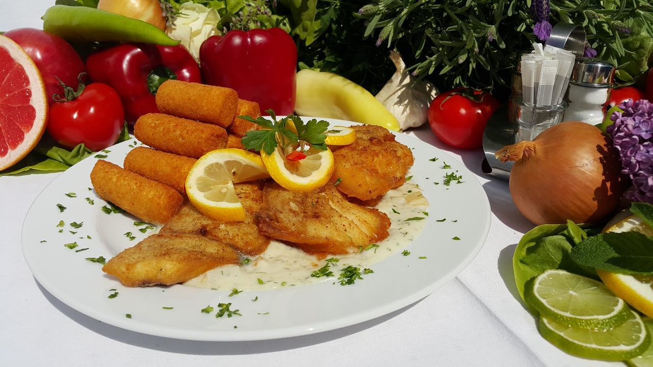 Venusz 2 Panzio Hotel Inárcs Екстериор снимка