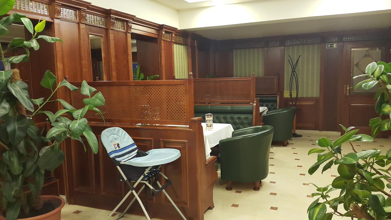 Venusz 2 Panzio Hotel Inárcs Екстериор снимка